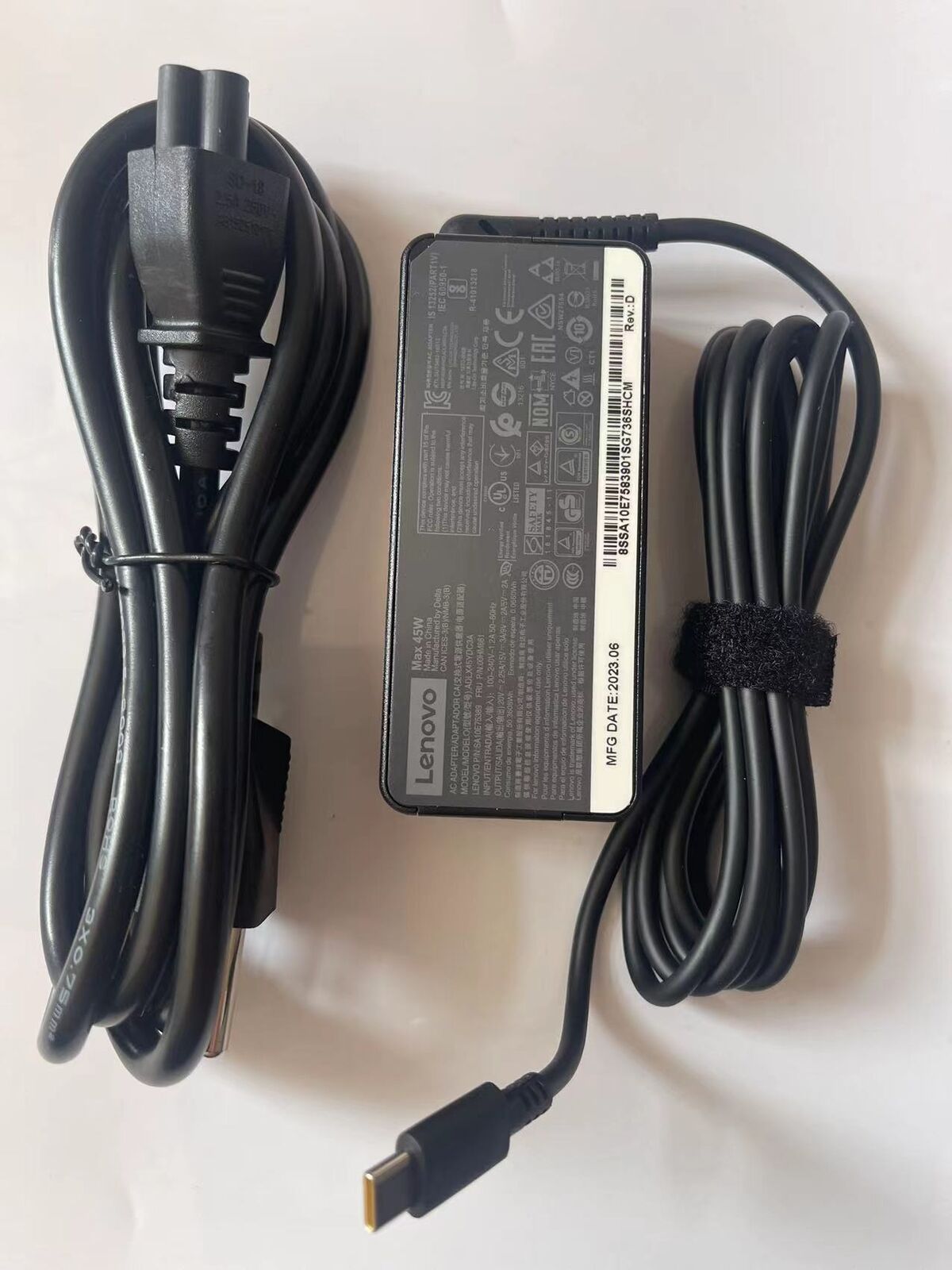 Original Lenovo 45W USB C Type C Power Adapter Charger Lenovo ADLX45YCC3A 20V 2.25A Original Lenovo 45W USB C Type C Power Adapter Charger Lenovo ADLX45YCC3A 20V 2.25A
